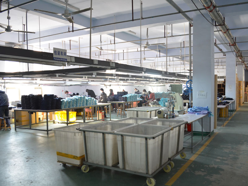 襯衫生產(chǎn)現(xiàn)場(chǎng)