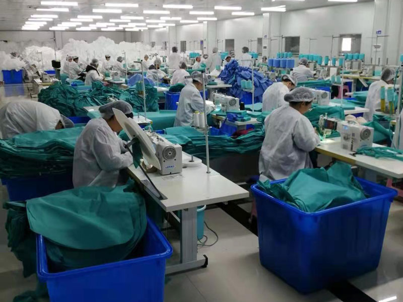 醫(yī)護防護用品生產(chǎn)現(xiàn)場